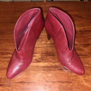 Vince Camuto Deep Red Leather Eckanna V-Front Heeled Shooties Bootie Size US 10